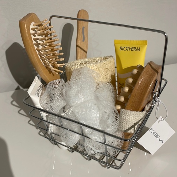 BNIB Biotherm Spa Therapy Metal Carry Basket Set - Picture 3 of 8